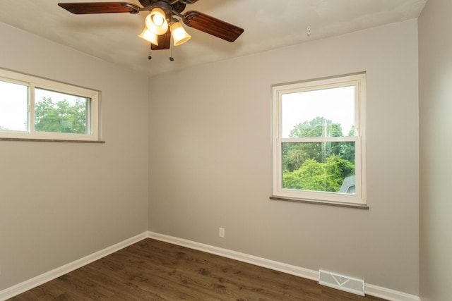 94 Mayo Cir, Newport, KY 41071 - empty room with dark wood finished floors and a ceiling fan
