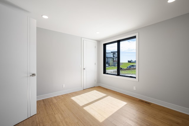 5090 Bella Vista Dr, Cold Spring, KY 41076 - unfurnished room with light wood-style floors and recessed lighting