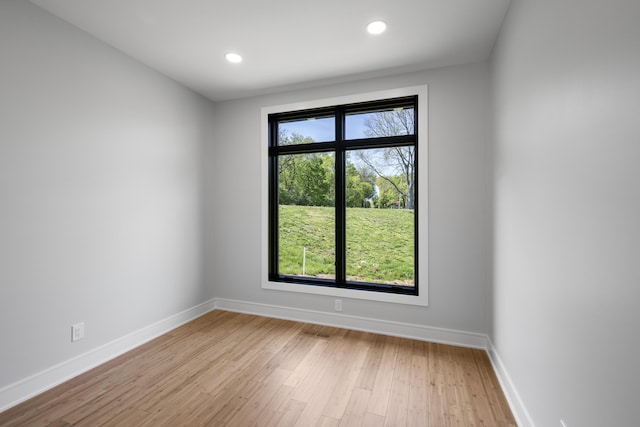 5090 Bella Vista Dr, Cold Spring, KY 41076 - empty room with wood finished floors and recessed lighting
