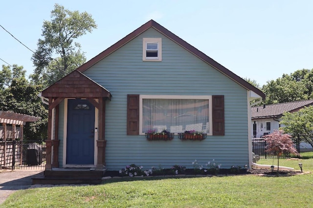 713 Ferncliffe Ave, Crescent Springs, KY 41017 - view of bungalow-style home