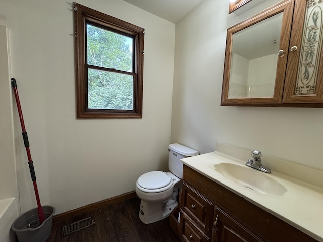 12155 Riggs Rd, Independence, KY 41051 - bathroom featuring wood finished floors and vanity