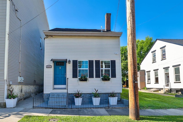 513 Watkins St, Covington, KY 41011 - photo 2