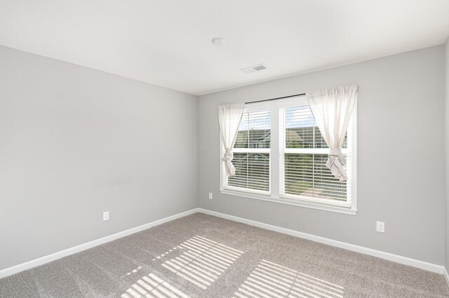 2175 Piazza Rdg, Covington, KY 41017 - unfurnished room featuring carpet floors and baseboards