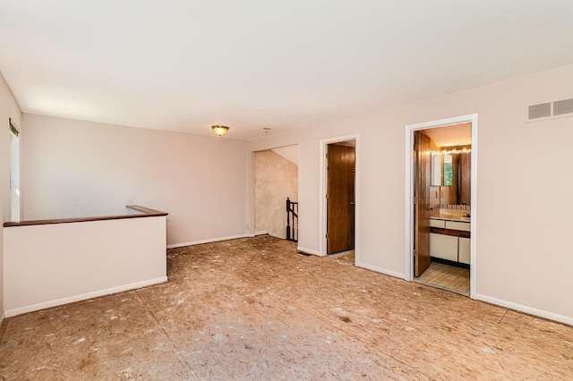 2646 Bryan Station Ln, Crestview Hills, KY 41017 - unfurnished room with baseboards