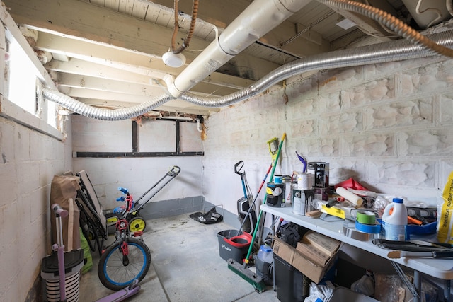 21141/2 Glenway Ave, Covington, KY 41014 - unfinished below grade area with concrete block wall