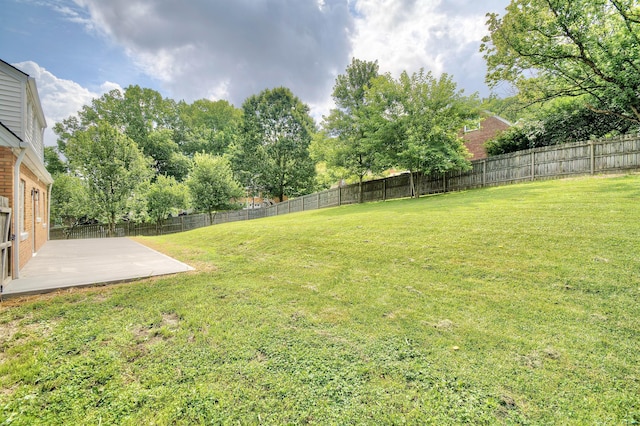 797 Highland Ave, Fort Wright, KY 41011 - fenced backyard with a patio area