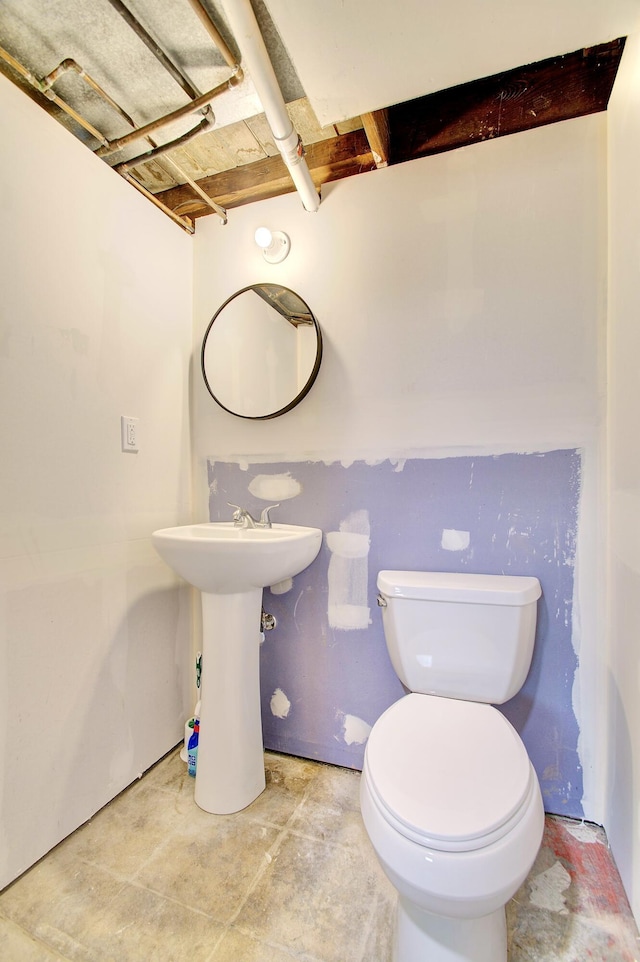 797 Highland Ave, Fort Wright, KY 41011 - half bath with toilet