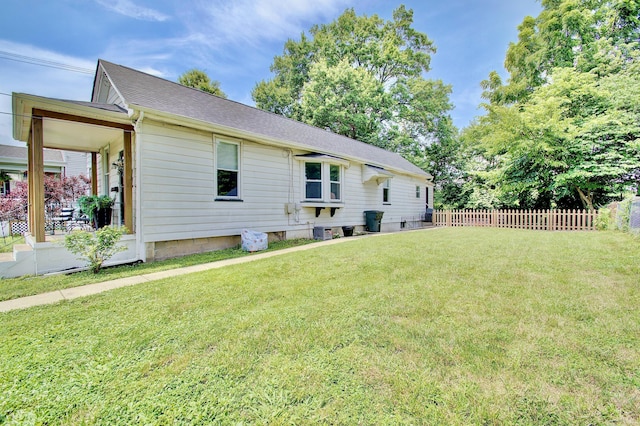29 Crowell Ave, Fort Thomas, KY 41075 - back of house featuring roof with shingles