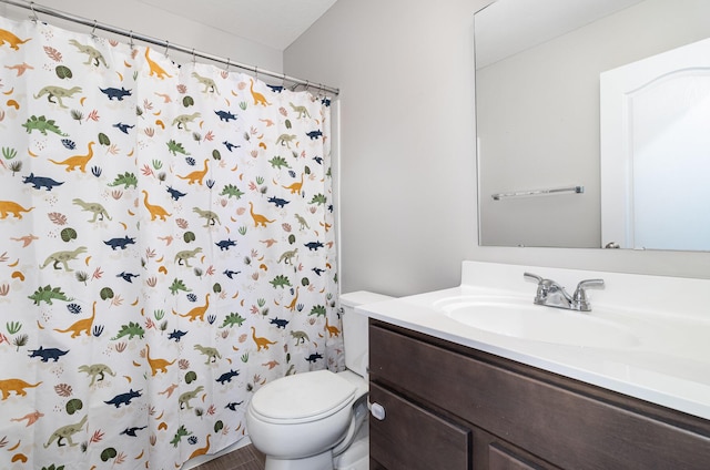 928 Darlington Creek Dr, Alexandria, KY 41001 - full bathroom featuring vanity and a shower with curtain
