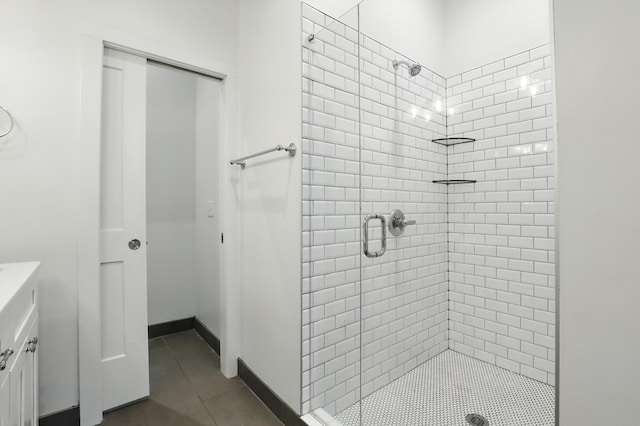310 W Robbins St, Covington, KY 41011 - full bath featuring a stall shower, vanity, and tile patterned floors