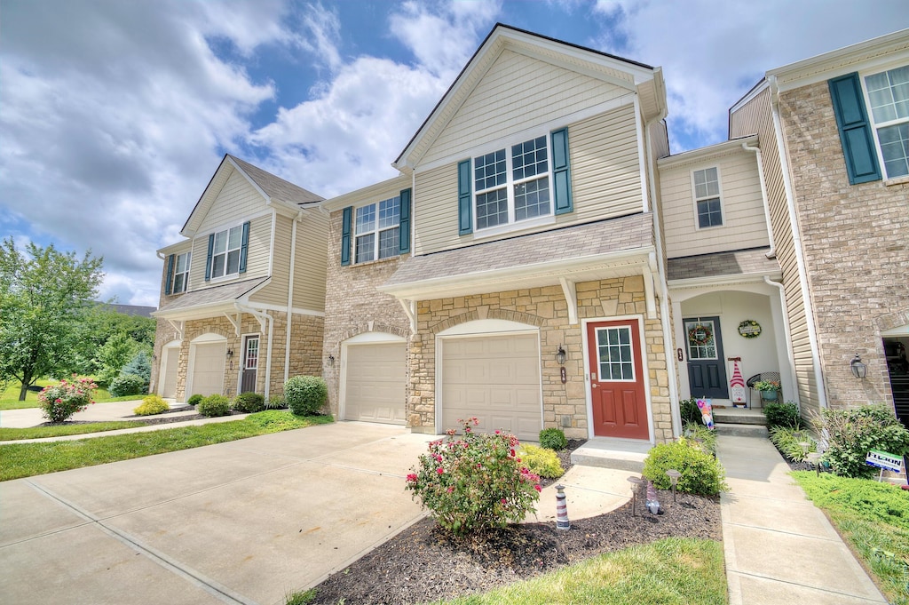 518 Cheltenham Dr, Walton, KY 41094 - photo 1