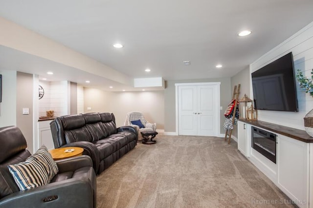 800 Buck Ct, Erlanger, KY 41018 - living area with recessed lighting and light colored carpet