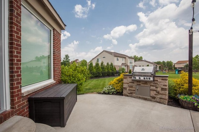 800 Buck Ct, Erlanger, KY 41018 - view of patio featuring an outdoor kitchen and a residential view