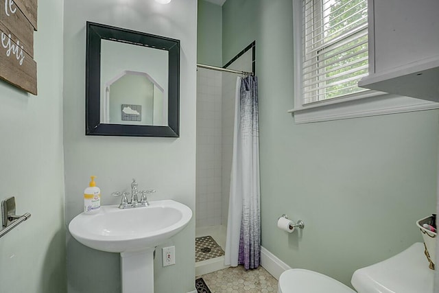 3141 Beech Ave, Covington, KY 41015 - bathroom featuring a shower stall and tile patterned flooring