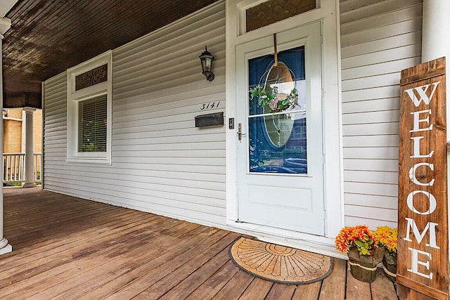 3141 Beech Ave, Covington, KY 41015 - view of exterior entry featuring a porch