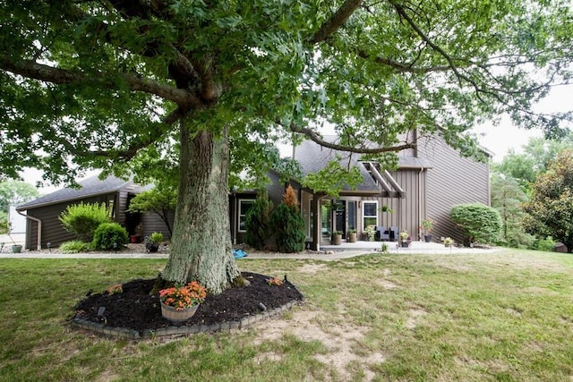 108 Regency Ct, Highland Heights, KY 41076 - view of front of home with a front lawn