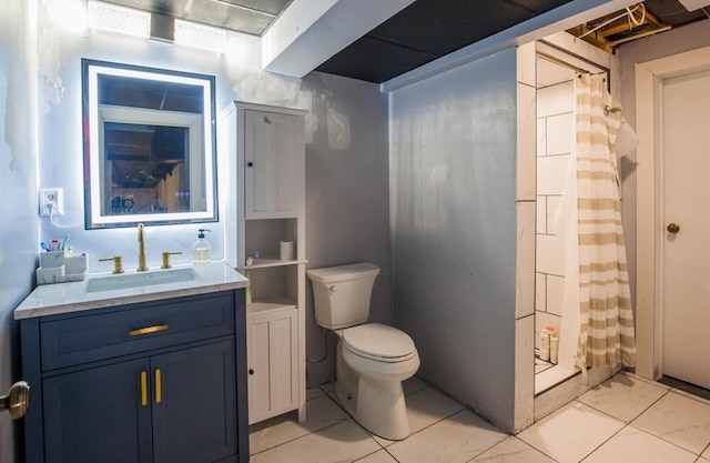 108 Regency Ct, Highland Heights, KY 41076 - full bathroom featuring vanity and a shower with shower curtain
