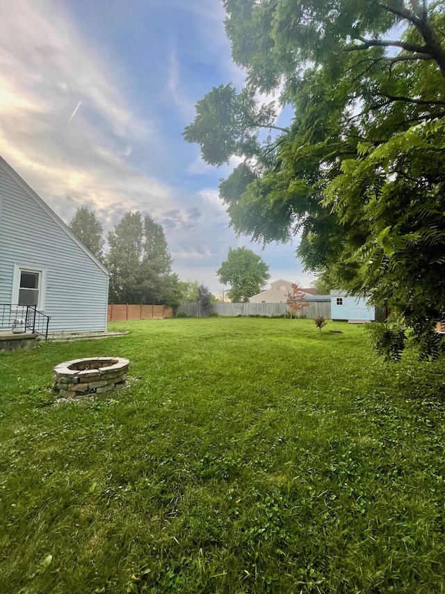2543 Enid Ave, Crescent Springs, KY 41017 - view of yard with a fire pit