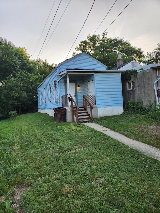 1539 Wheeler Aly, Covington, KY 41014 - view of front of home with a front lawn