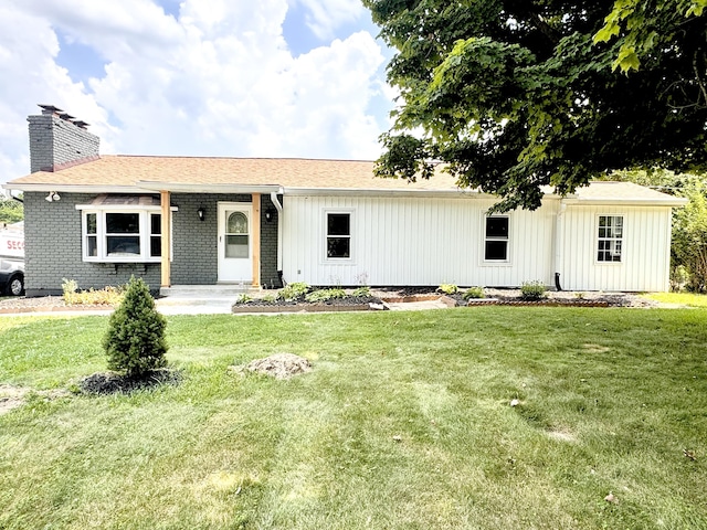 13165 Burns Rd, California, KY 41007 - ranch-style house featuring a chimney, a front yard, and brick siding