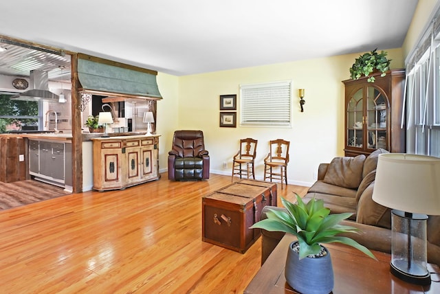 2520 Frank St, Villa Hills, KY 41017 - living area with light wood-style floors and baseboards