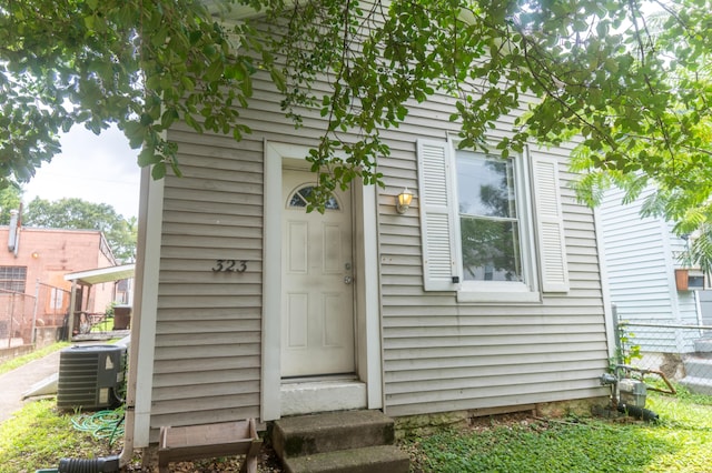 323 Linden St, Covington, KY 41016 - photo 2