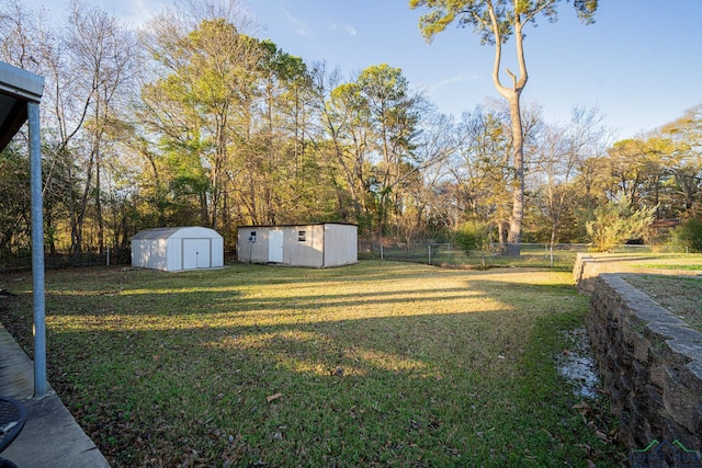 view of yard with a shed