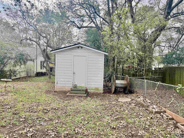 view of outbuilding