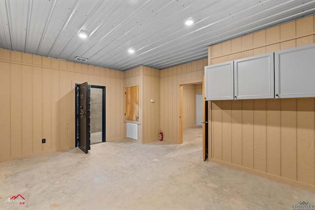 12493 S State Highway 87, Shelbyville, TX 75973 - below grade area featuring recessed lighting