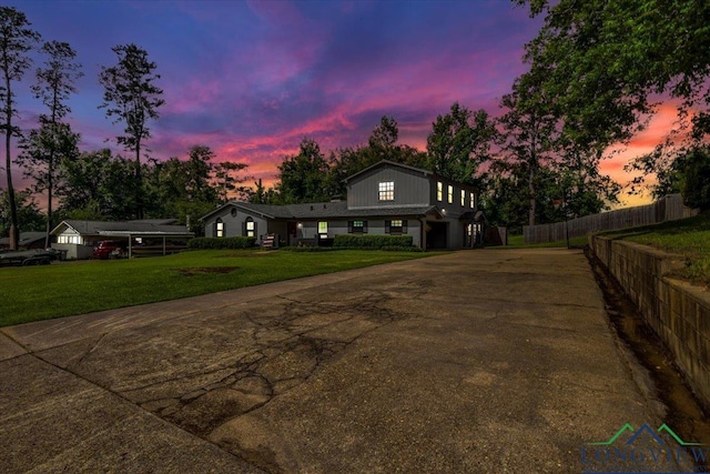 918 S Evenside St, Henderson, TX 75654 - traditional home with concrete driveway