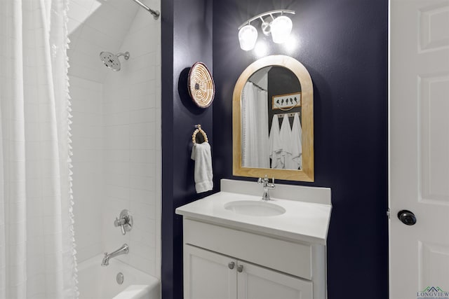 1307 Yates Dr, Longview, TX 75601 - full bath featuring shower / bath combination with curtain and vanity