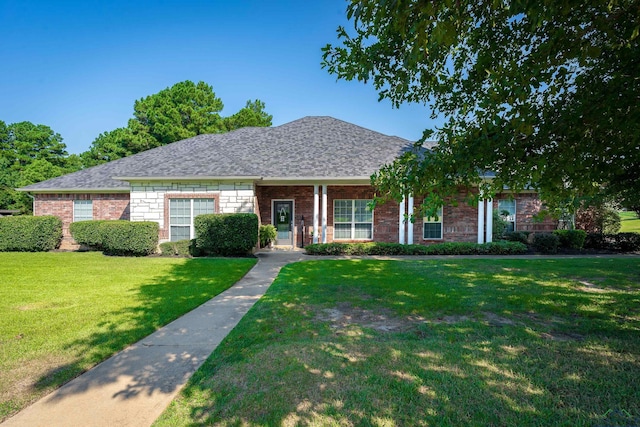 view of front of house with a front lawn