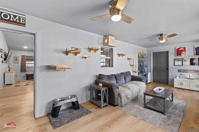 3315 N US Highway 259, Kilgore, TX 75662 - living room with ceiling fan and wood finished floors