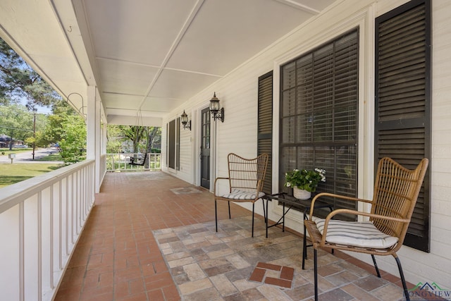 10887 Knollwood Dr, Tyler, TX 75703 - view of porch