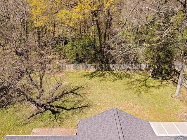 view of yard featuring a fenced backyard