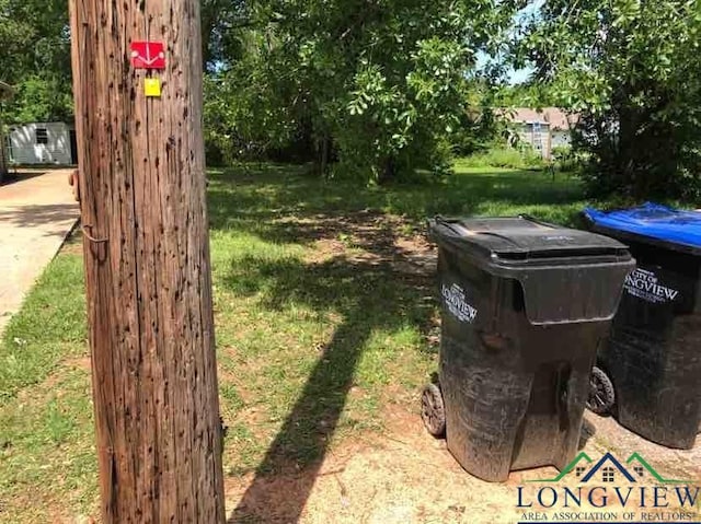 Listing photo 3 for 233 Harrison St, Longview TX 75601