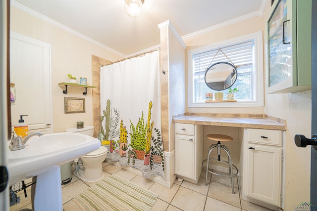 bathroom featuring tile patterned flooring, shower / tub combo, crown molding, and toilet