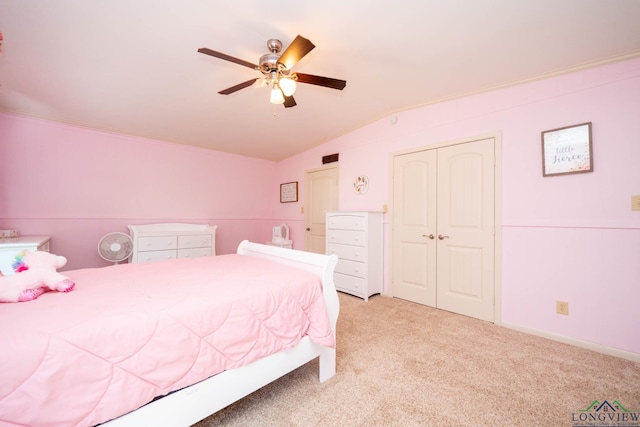 901 N Whatley Rd, White, TX 75693 - bedroom featuring carpet flooring, lofted ceiling, a ceiling fan, and ornamental molding