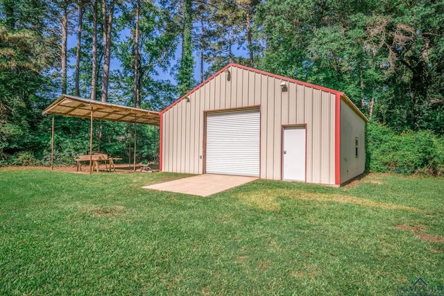 901 N Whatley Rd, White, TX 75693 - garage featuring a detached garage