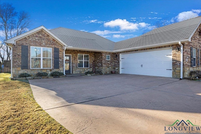 view of front of property featuring a garage