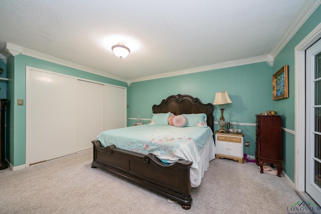 bedroom with a closet, ornamental molding, and light carpet