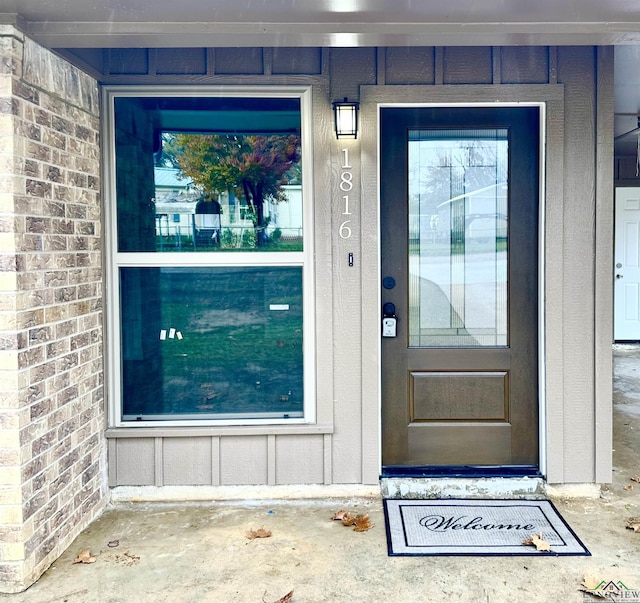 view of entrance to property