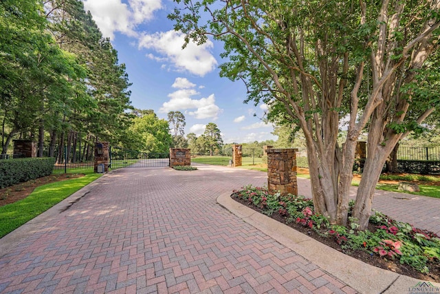 3 Bridle Path, Longview, TX 75605