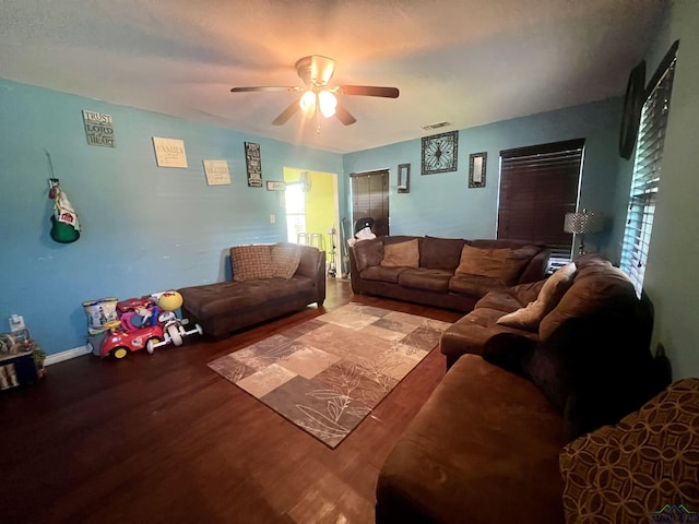 210 E Birdsong St, Longview, TX 75602 - photo 3