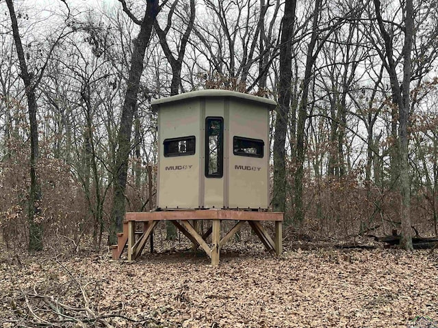 view of outdoor structure