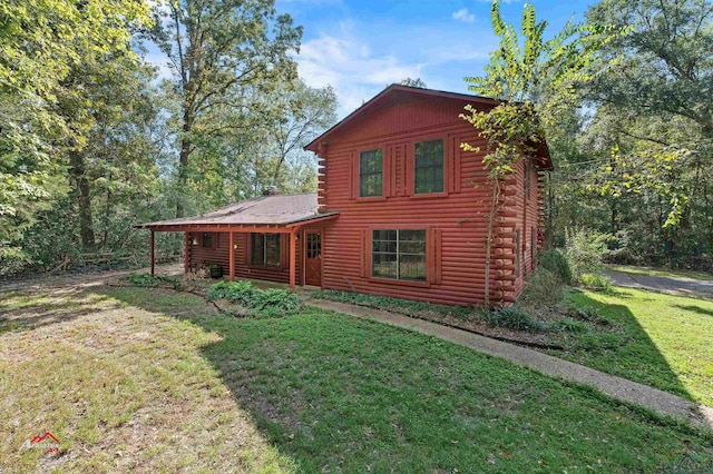 view of front of house with a front yard