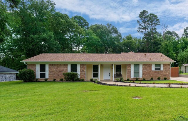 1002 Idlewood Dr, White Oak, TX 75693 - photo 2