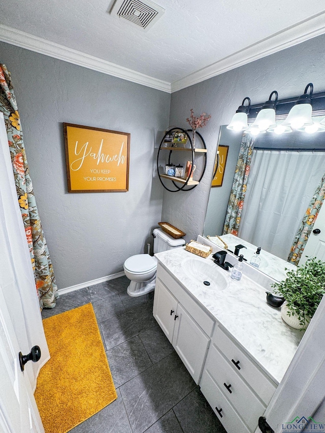 full bath featuring crown molding, a textured wall, and visible vents