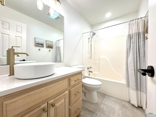 2012 W Lake Dr, Gladewater, TX 75647 - bathroom with vanity, shower / bath combination with curtain, and tile patterned flooring
