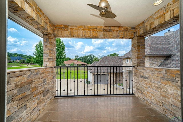 balcony with ceiling fan